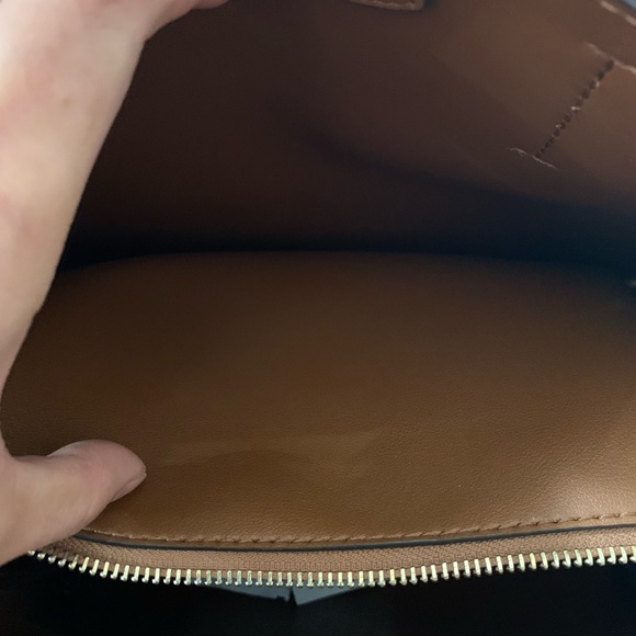 GUESS Leather Handbag /Shoulder Bag - Picture 8 of 11